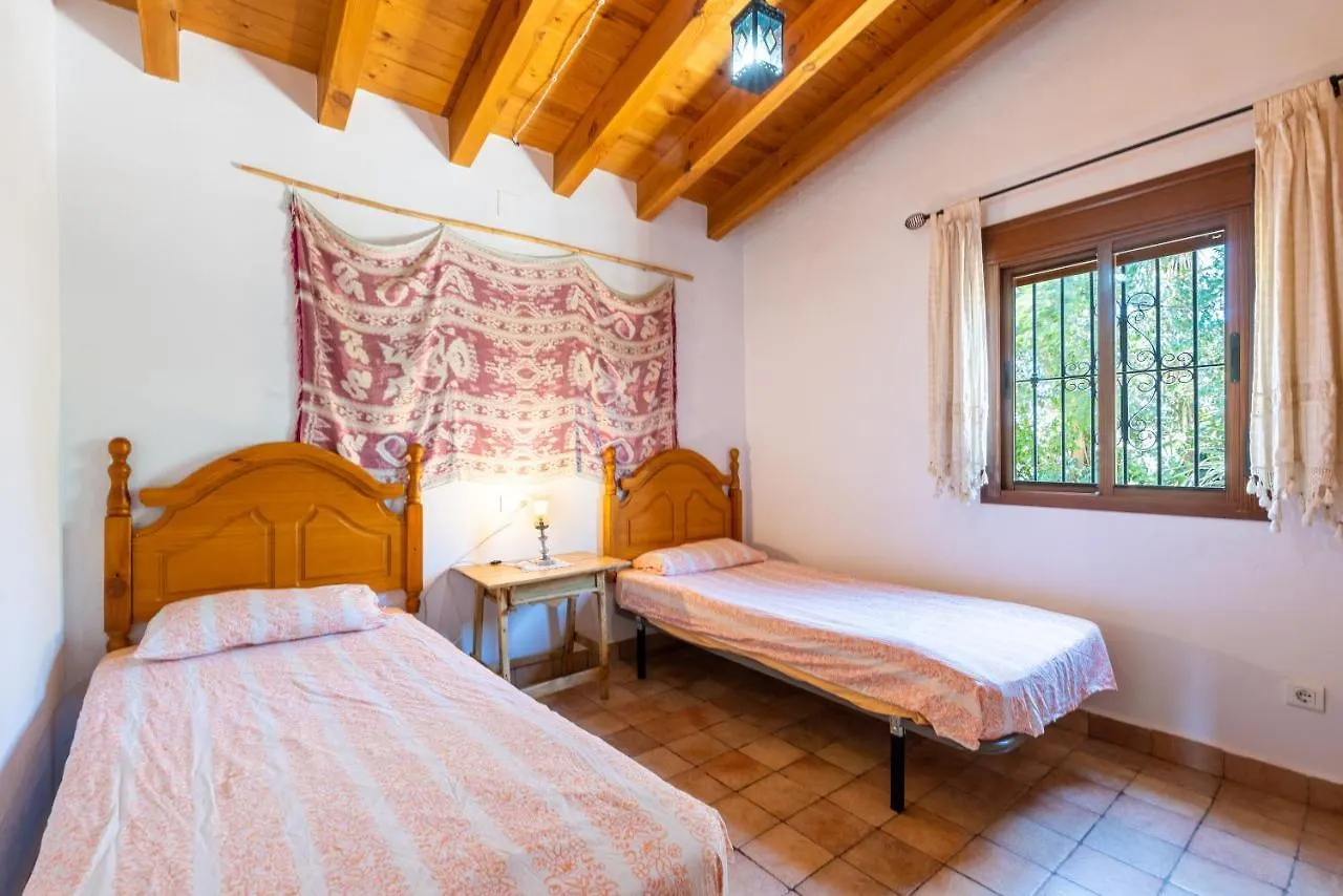 Country Villa In Peaceful Location Cutar